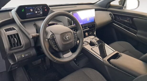 TOYOTA BZ4X TODOTERRENO BEV 71KWH 200E STYLE PLUS 204 5p