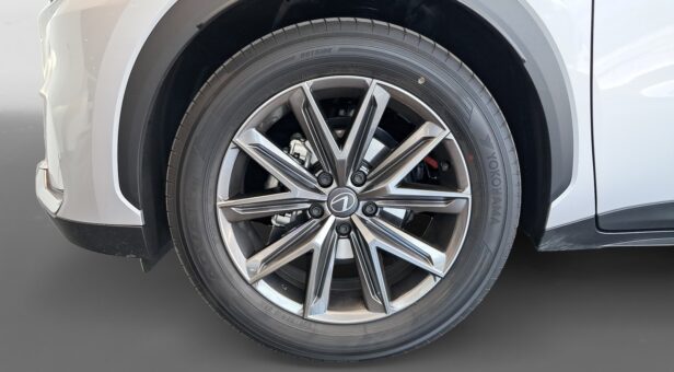 LEXUS LBX ELEGANT Black