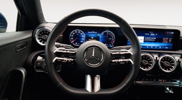MERCEDES A-CLASS A 250e EQ