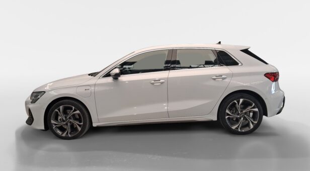 AUDI A3 BERLINA CON PORTON 1.5 TFSI E 150KW S TRON S LINE SPORTBACK 204 5p AUDI A3 BERLINA CON PORTON 1.5 TFSI E 150KW S TRON S LINE SPORTBACK 204 5p