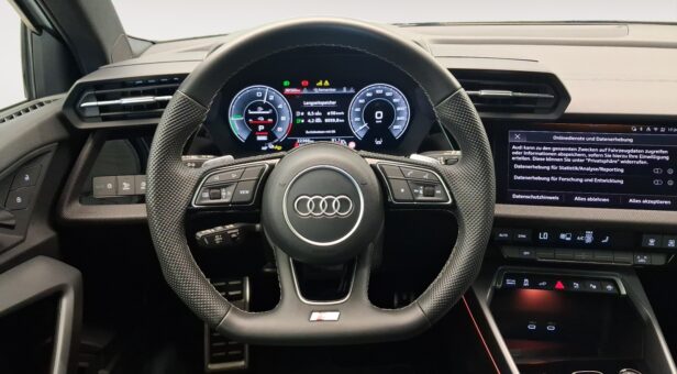 AUDI A3 BERLINA CON PORTON 1.5 TFSI E 150KW S TRON S LINE SPORTBACK 204 5p AUDI A3 BERLINA CON PORTON 1.5 TFSI E 150KW S TRON S LINE SPORTBACK 204 5p