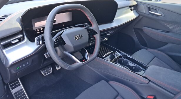 AUDI Q3 TODOTERRENO 1.5 PHEV S TRONIC BLACK LINE 272 5p