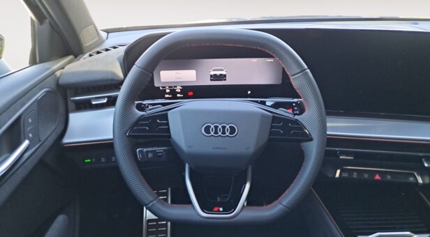 AUDI Q3 TODOTERRENO 1.5 PHEV S TRONIC BLACK LINE 272 5p