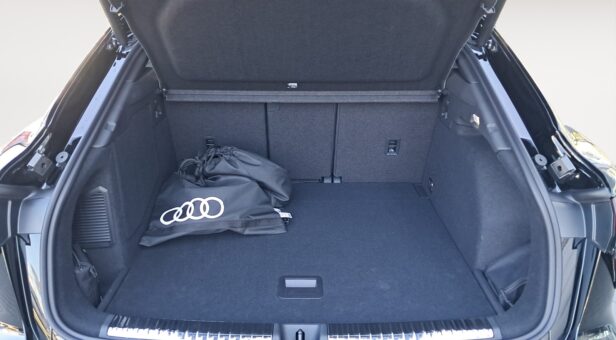 AUDI Q3 TODOTERRENO 1.5 PHEV S TRONIC BLACK LINE 272 5p
