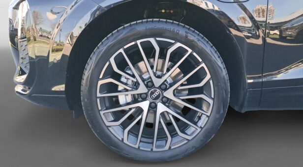 AUDI Q3 TODOTERRENO 1.5 PHEV S TRONIC BLACK LINE 272 5p
