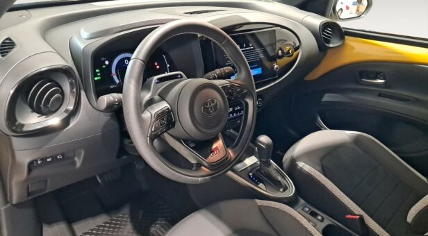 TOYOTA AYGO X TODOTERRENO 1.5 VVT-I HYBRID GR SPORT 116 5p