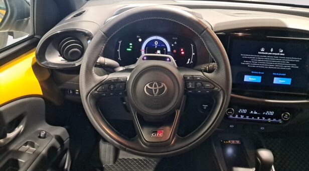 TOYOTA AYGO X TODOTERRENO 1.5 VVT-I HYBRID GR SPORT 116 5p