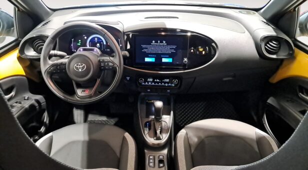 TOYOTA AYGO X TODOTERRENO 1.5 VVT-I HYBRID GR SPORT 116 5p