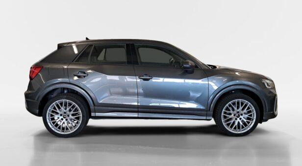 AUDI Q2 Audi Q2 Adrenalin 35 TDI 110(150) kW(CV) S tronic AUDI Q2 Audi Q2 Adrenalin 35 TDI 110(150) kW(CV) S tronic