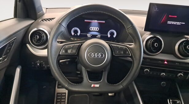 AUDI Q2 Audi Q2 Adrenalin 35 TDI 110(150) kW(CV) S tronic AUDI Q2 Audi Q2 Adrenalin 35 TDI 110(150) kW(CV) S tronic