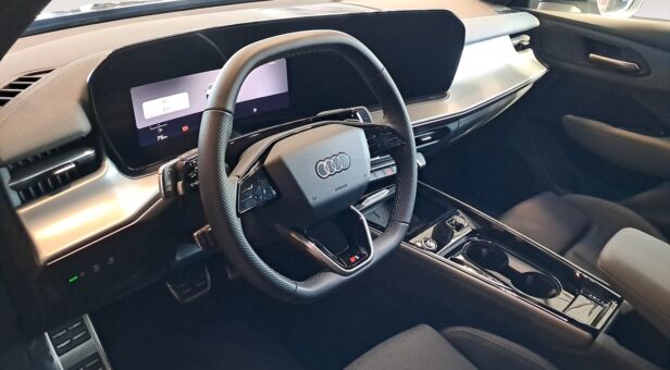 AUDI Q3 TODOTERRENO 1.5 PHEV S TRONIC S LINE 272 5p AUDI Q3 TODOTERRENO 1.5 PHEV S TRONIC S LINE 272 5p