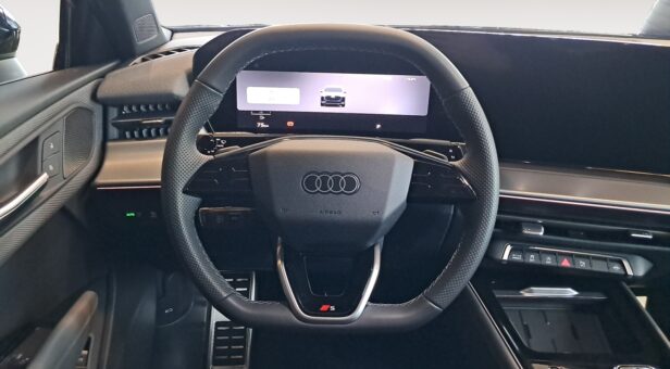 AUDI Q3 TODOTERRENO 1.5 PHEV S TRONIC S LINE 272 5p AUDI Q3 TODOTERRENO 1.5 PHEV S TRONIC S LINE 272 5p