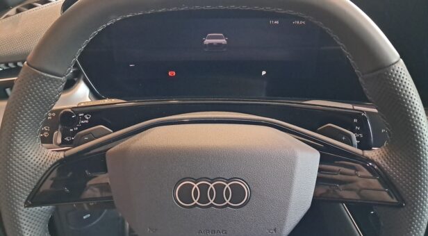 AUDI Q3 TODOTERRENO 1.5 PHEV S TRONIC S LINE 272 5p AUDI Q3 TODOTERRENO 1.5 PHEV S TRONIC S LINE 272 5p
