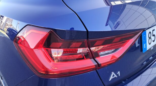 AUDI A1 BERLINA CON PORTON 1.0 30 TFSI S TRONIC ADRENALIN SPORTBACK 116 5p