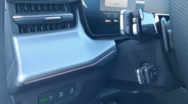 AUDI Q3 TODOTERRENO 1.5 PHEV S TRONIC S LINE 272 5p AUDI Q3 TODOTERRENO 1.5 PHEV S TRONIC S LINE 272 5p