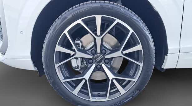 AUDI Q3 TODOTERRENO 1.5 PHEV S TRONIC S LINE 272 5p AUDI Q3 TODOTERRENO 1.5 PHEV S TRONIC S LINE 272 5p