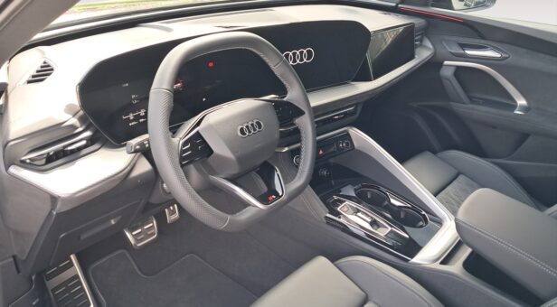 AUDI Q5 TODOTERRENO 2.0 E-HYBRID 270KW BLACK COMP. S TR QUAT 367 5p