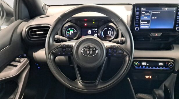 TOYOTA YARIS Yaris 120H e-CVT 5P Style