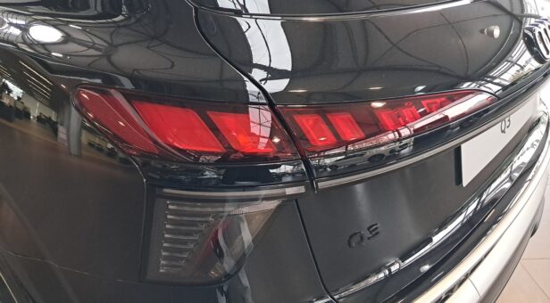 AUDI Q3 TODOTERRENO 1.5 PHEV S TRONIC S LINE 272 5p AUDI Q3 TODOTERRENO 1.5 PHEV S TRONIC S LINE 272 5p