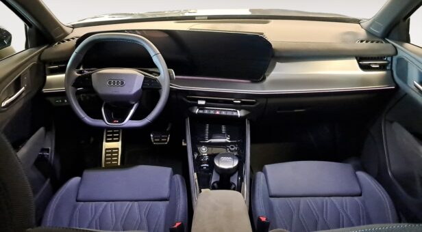 AUDI Q3 TODOTERRENO 1.5 PHEV S TRONIC BLACK LINE 272 5p