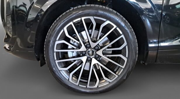 AUDI Q3 TODOTERRENO 1.5 PHEV S TRONIC BLACK LINE 272 5p