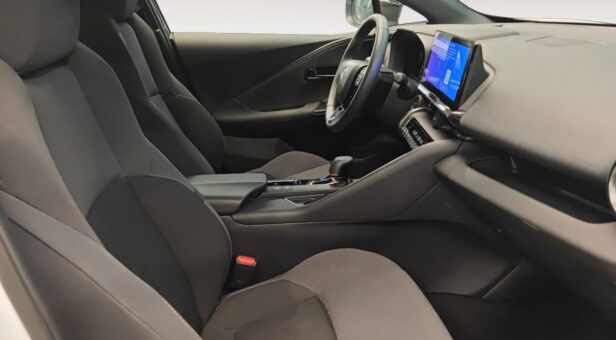 TOYOTA C-HR TODOTERRENO 1.8 HEV ADVANCE CVT 140 5p TOYOTA C-HR TODOTERRENO 1.8 HEV ADVANCE CVT 140 5p