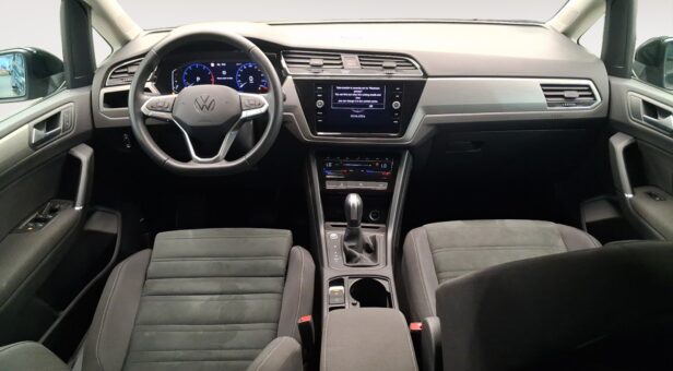 VOLKSWAGEN TOURAN MONOVOLUMEN COMPACTO 1.5 TSI 110KW DSG LIFE 150 5P 7 Plazas