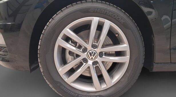 VOLKSWAGEN TOURAN MONOVOLUMEN COMPACTO 1.5 TSI 110KW DSG LIFE 150 5P 7 Plazas