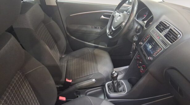 VOLKSWAGEN POLO BERLINA CON PORTON 1.2 TSI BMT 90 5p