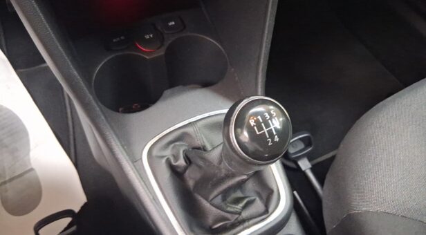 VOLKSWAGEN POLO BERLINA CON PORTON 1.2 TSI BMT 90 5p