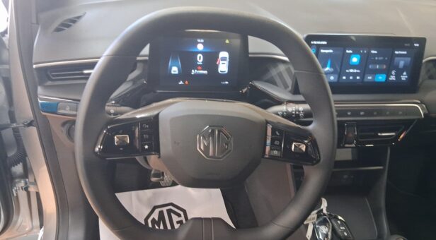 MG MG 3 COMFORT 1.5 MT Ice