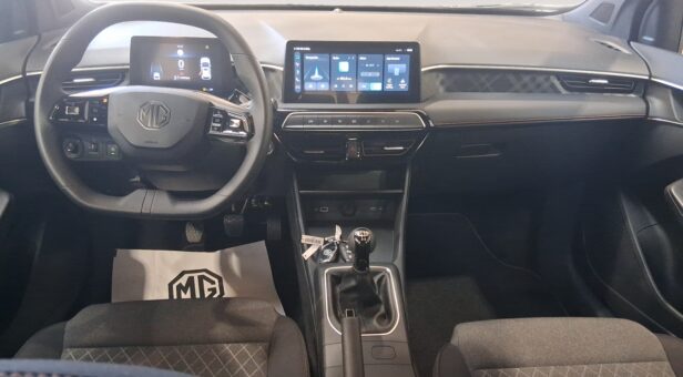 MG MG 3 COMFORT 1.5 MT Ice