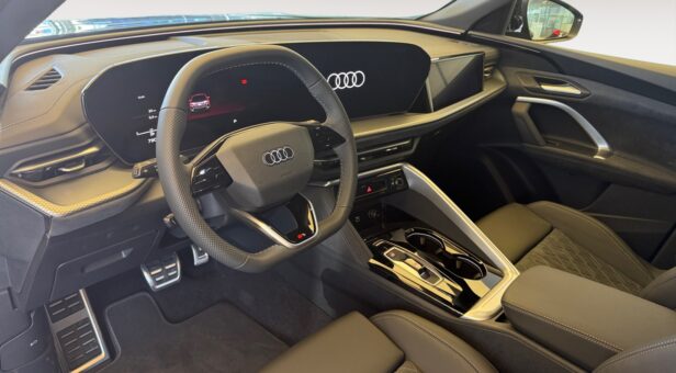 AUDI AUDI Q5 AUDI Q5 SUV BLACK LINE EDITION TDi QUATTRO 150 KW S TRONIC