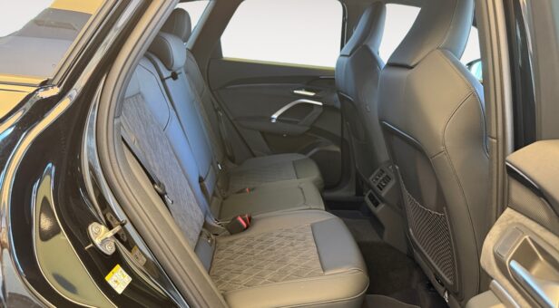 AUDI AUDI Q5 AUDI Q5 SUV BLACK LINE EDITION TDi QUATTRO 150 KW S TRONIC