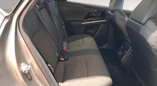 TOYOTA bZ4X 200E 4×2 5P Advance TOYOTA bZ4X 200E 4×2 5P Advance