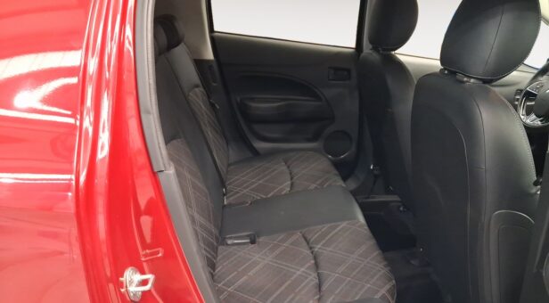 MITSUBISHI SPACE STAR BERLINA CON PORTON 1.2 120 MPI KAITEKI 71 5p