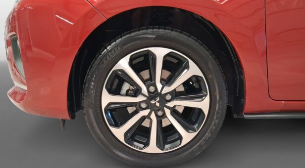 MITSUBISHI SPACE STAR BERLINA CON PORTON 1.2 120 MPI KAITEKI 71 5p