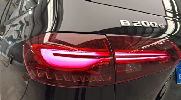 MERCEDES B-CLASS B 200 d