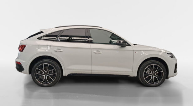 AUDI Q5 SPORTBACK TODOTERRENO 2.0 TDI MHEV BLACK LINE S TRONIC QUATTRO 204 5p AUDI Q5 SPORTBACK TODOTERRENO 2.0 TDI MHEV BLACK LINE S TRONIC QUATTRO 204 5p
