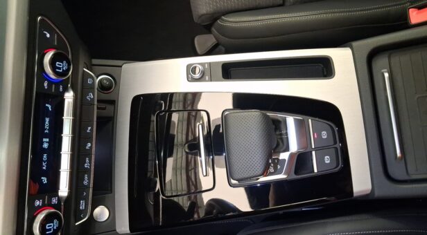AUDI Q5 SPORTBACK TODOTERRENO 2.0 TDI MHEV BLACK LINE S TRONIC QUATTRO 204 5p AUDI Q5 SPORTBACK TODOTERRENO 2.0 TDI MHEV BLACK LINE S TRONIC QUATTRO 204 5p