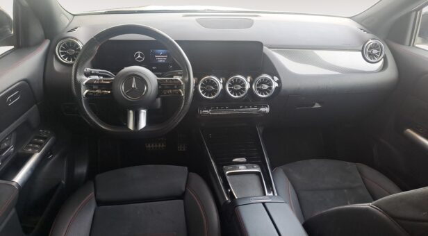 MERCEDES CLASE GLA -CLASS GLA 200 d AMG LINE