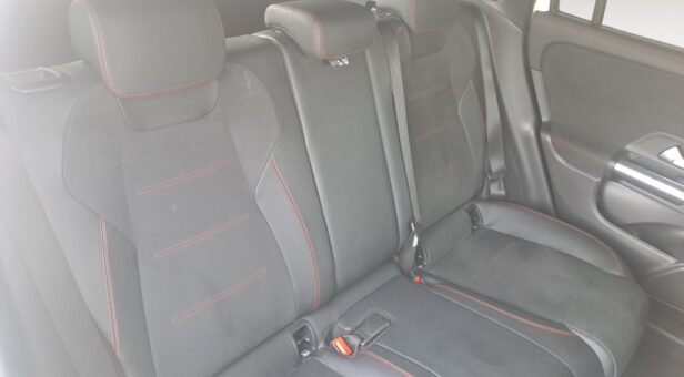 MERCEDES CLASE GLA -CLASS GLA 200 d AMG LINE