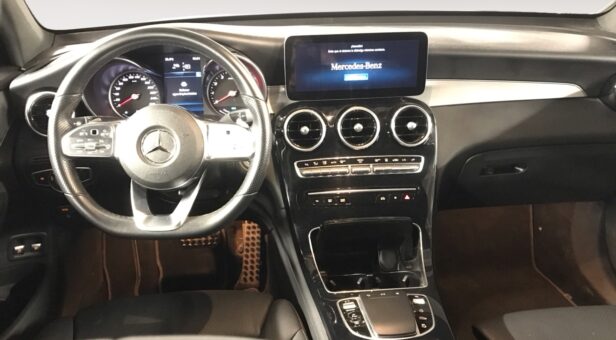MERCEDES GLC-CLASS GLC 300 E 4MATIC AMG Line