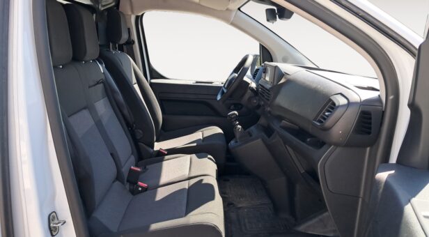 TOYOTA PROACE FURGON 1.5D 88KW L1 GX 120 4p TOYOTA PROACE FURGON 1.5D 88KW L1 GX 120 4p