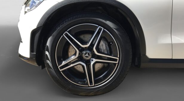 MERCEDES GLC-CLASS GLC 220 d 4MATIC AMG LINE