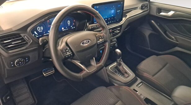 FORD FOCUS BERLINA CON PORTON 1.0 ECOBOOST MHEV 114KW ST-LINE AUTO 155 5p