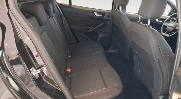 FORD FOCUS BERLINA CON PORTON 1.0 ECOBOOST MHEV 114KW ST-LINE AUTO 155 5p