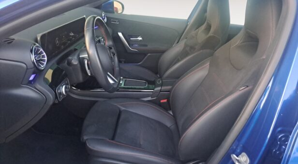 MERCEDES A-CLASS A 180 d Compacto
