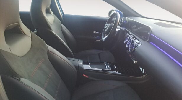 MERCEDES A-CLASS A 180 d Compacto