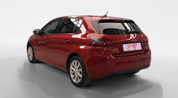 PEUGEOT CLIO BERLINA CON PORTON 1.2 PURETECH 81KW STYLE 110 5p